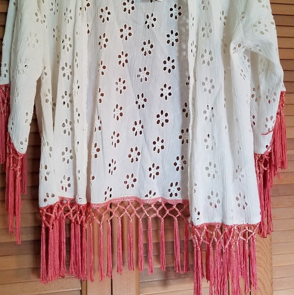 Shawl - Picture 4 of 4